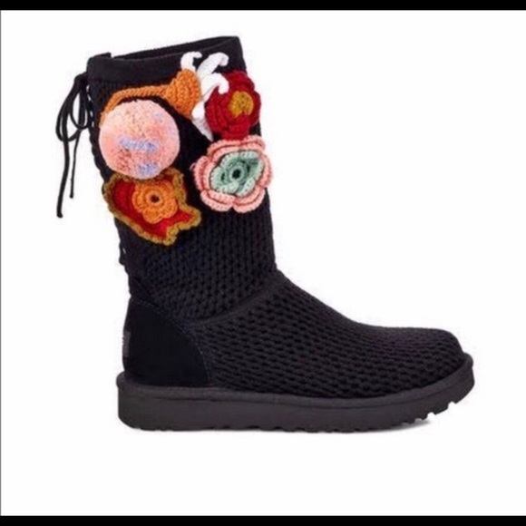 BNIB UGG Classic Crochet ~ Size 5 ~ Never Worn - Picture 2 of 3